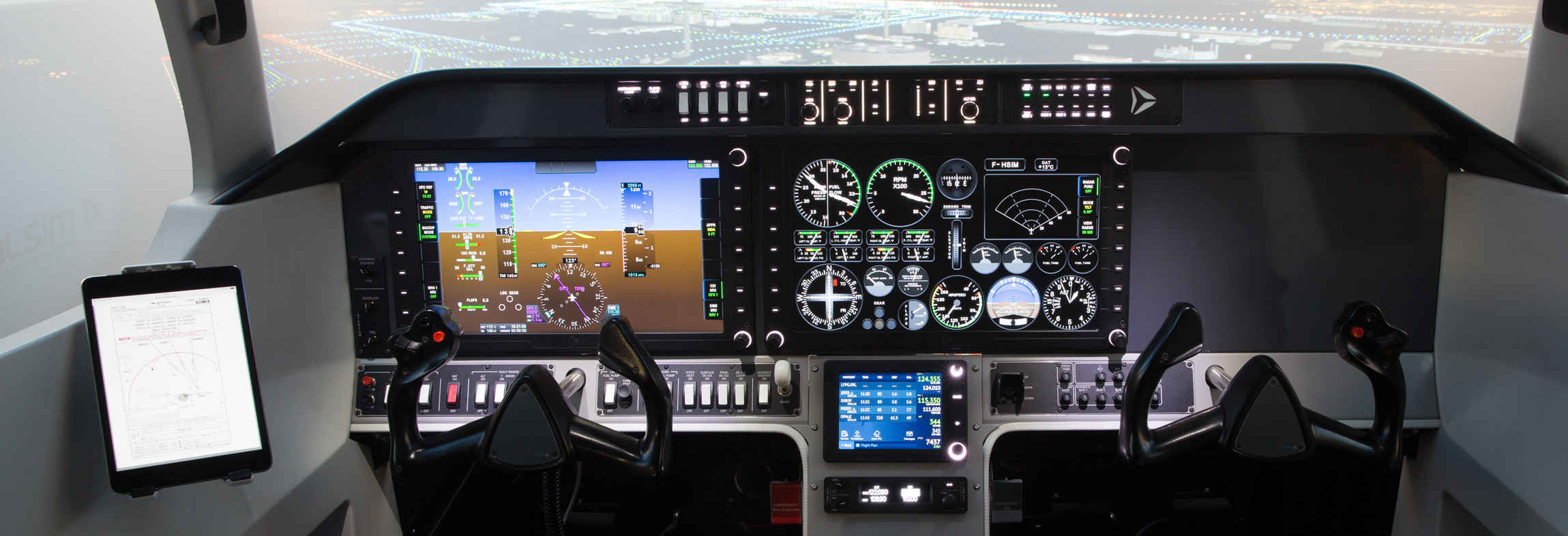 FLIGHT SIMULATOR  AL250